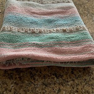 Like New Beautiful, Cozy Blanket/Throw | 46” x 72” | Southwestern Pastel Design